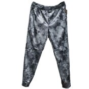 Wholesale - MEN'S BASALT SMOKE PRINTED TECH FLEECE TAPER FIT JOGGER ASST SIZE, UPC: 193242890482